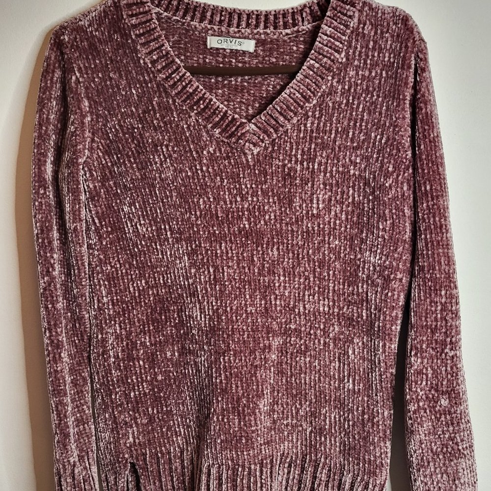 Orvis Women's Purple Chenille Sweater, Size S-M. V Neck style. Slit Sides.